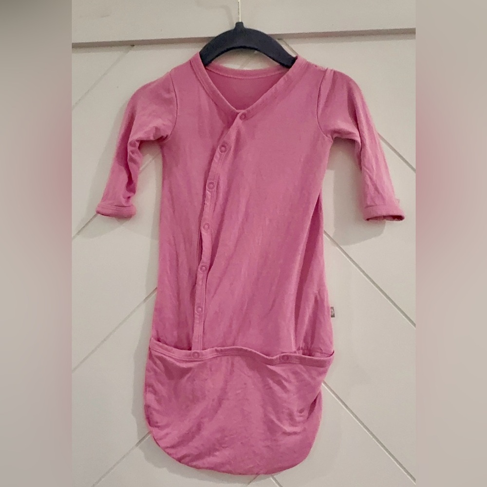 NEW Kyte BABY Retired Color Bubblegum Baby Bundler Bamboo Size 0-3 months